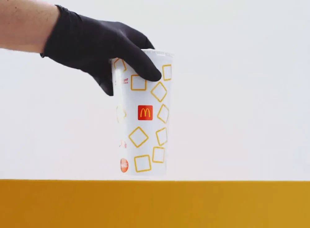 麦当劳新包装设计饮料杯